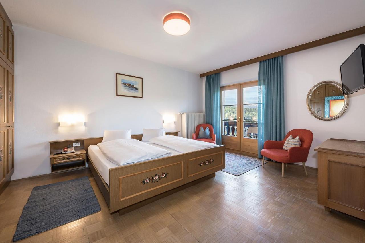 Hotel Bewaller Обереген Екстериор снимка
