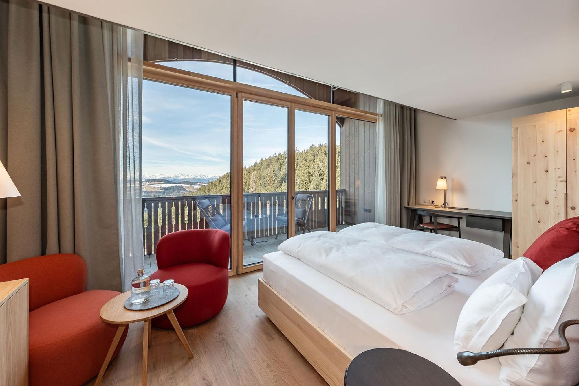Hotel Bewaller Обереген Екстериор снимка