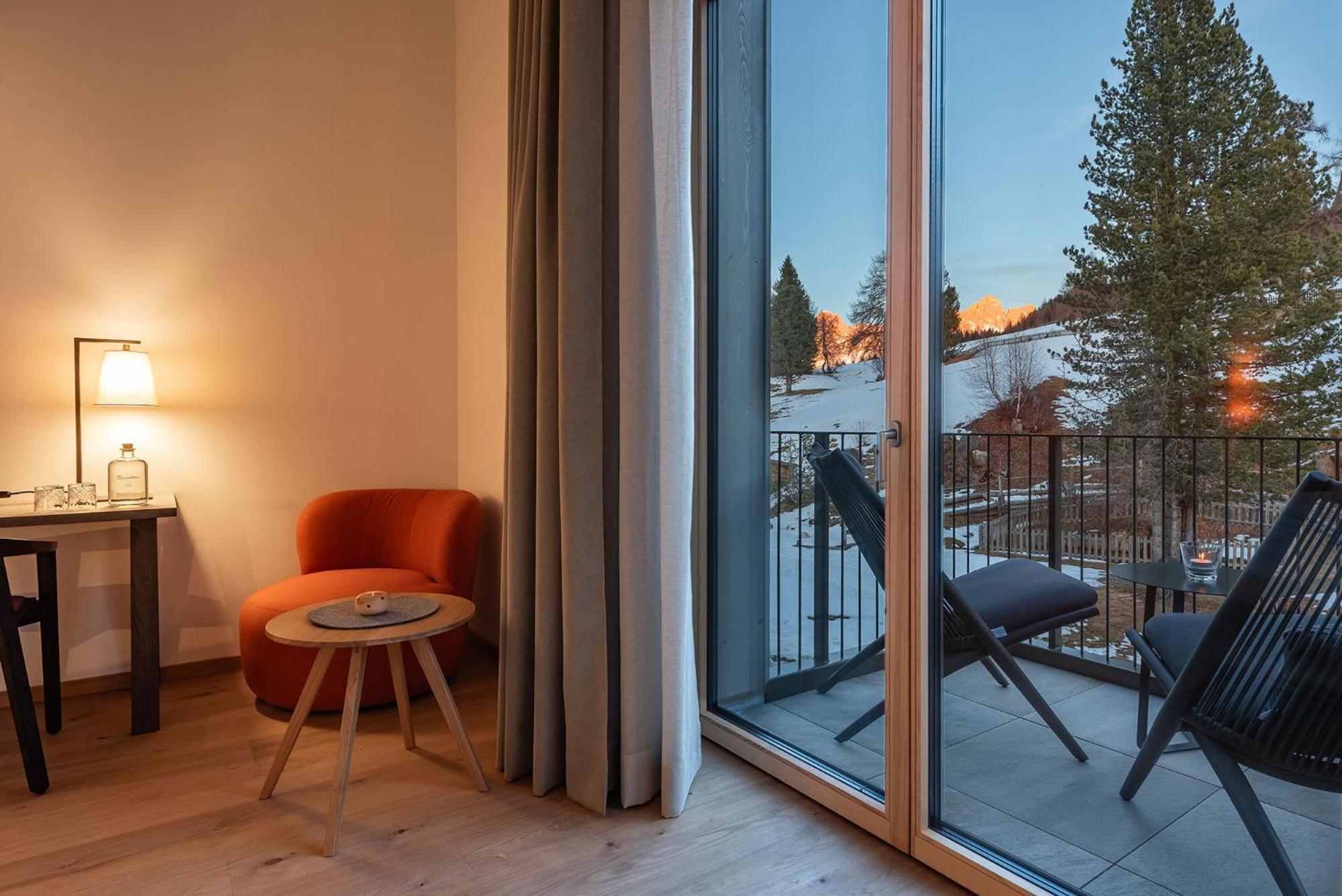 Hotel Bewaller Обереген Екстериор снимка