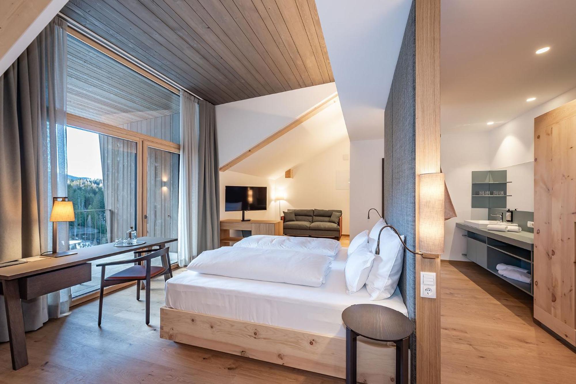 Hotel Bewaller Обереген Екстериор снимка