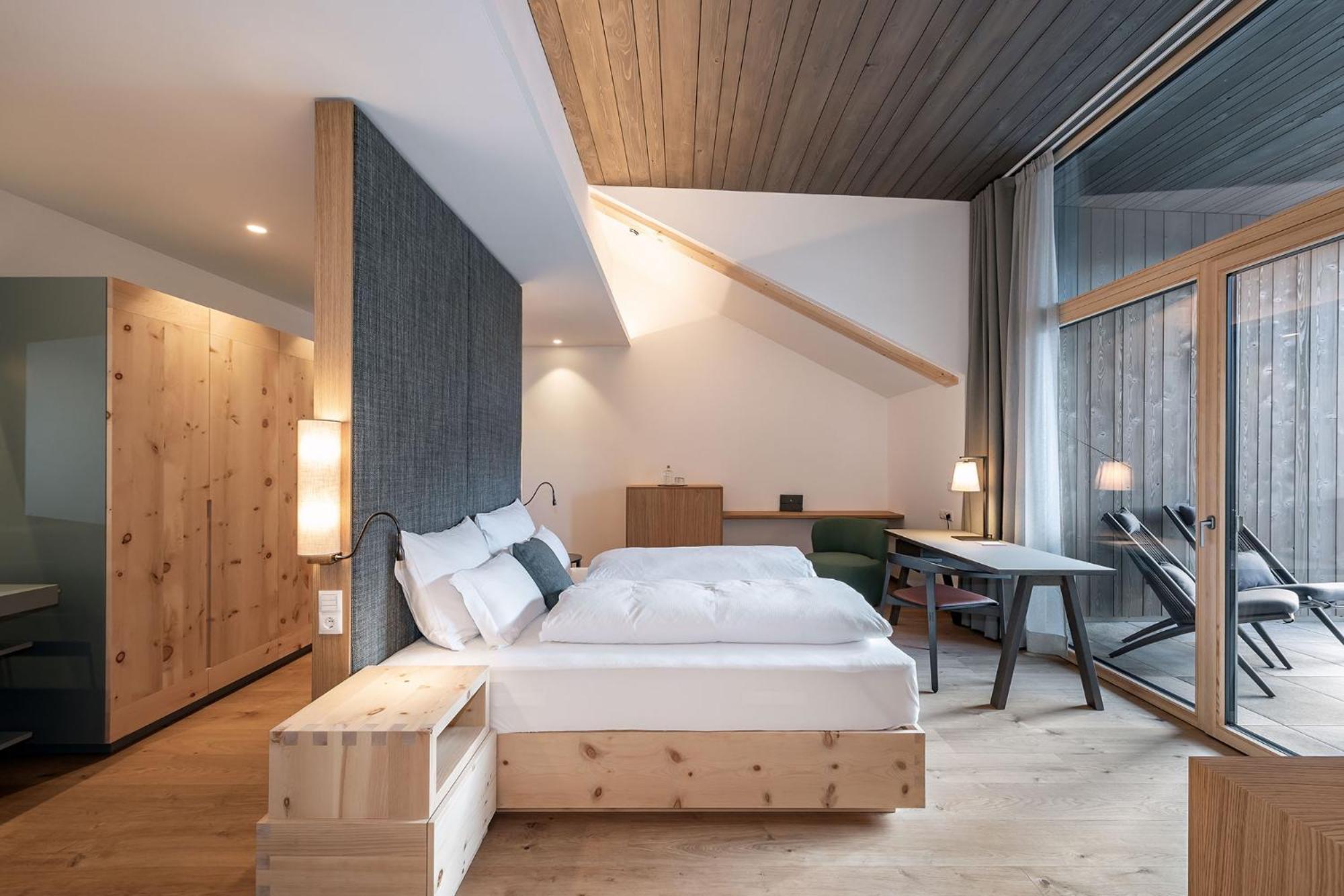 Hotel Bewaller Обереген Екстериор снимка