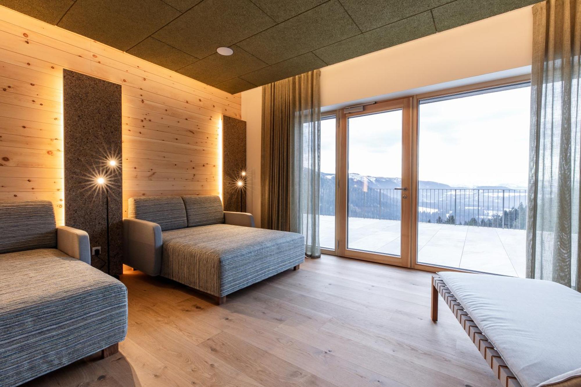 Hotel Bewaller Обереген Екстериор снимка